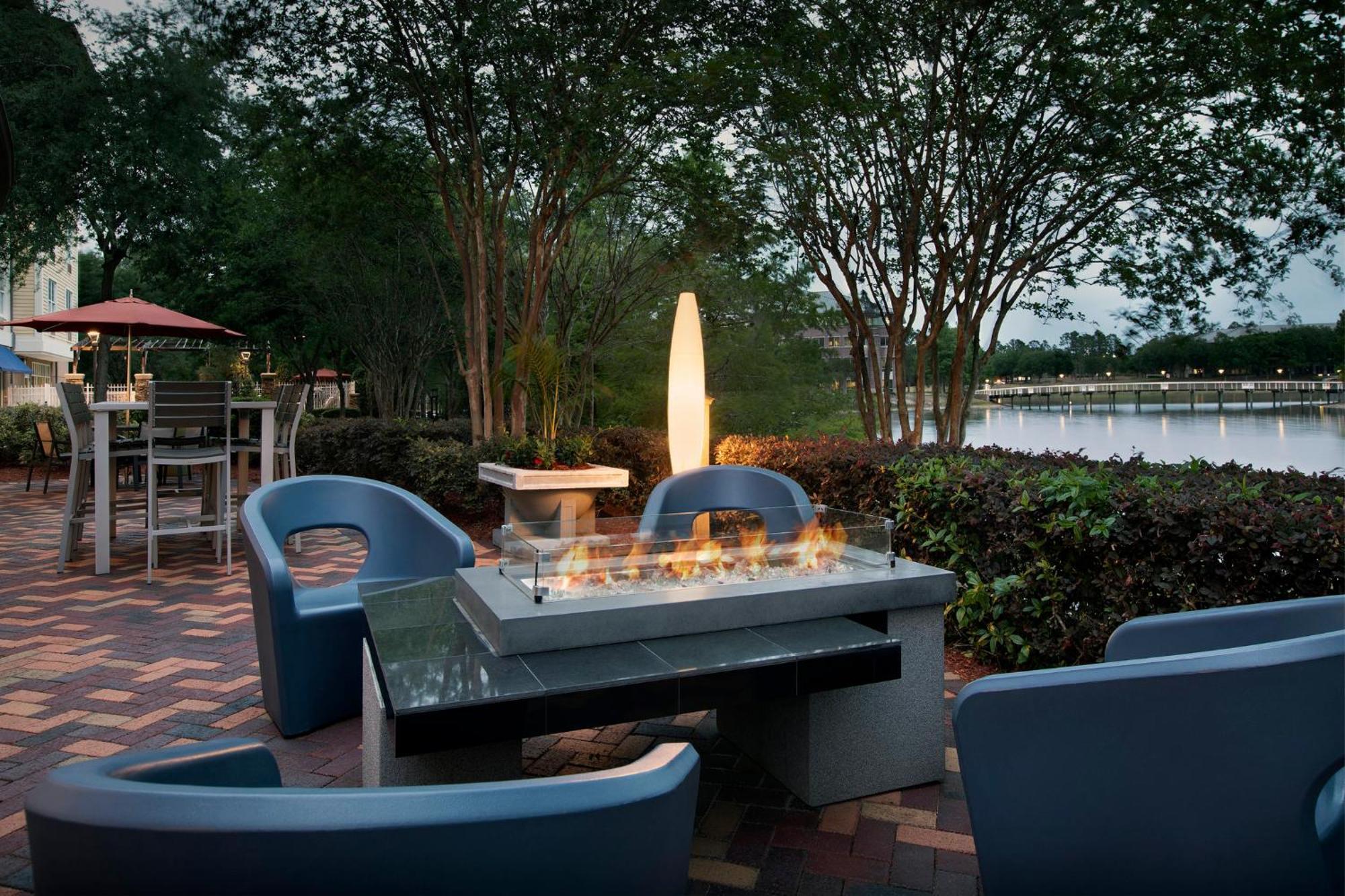 Hotel Indigo Jacksonville-Deerwood Park, an IHG Hotel Buitenkant foto