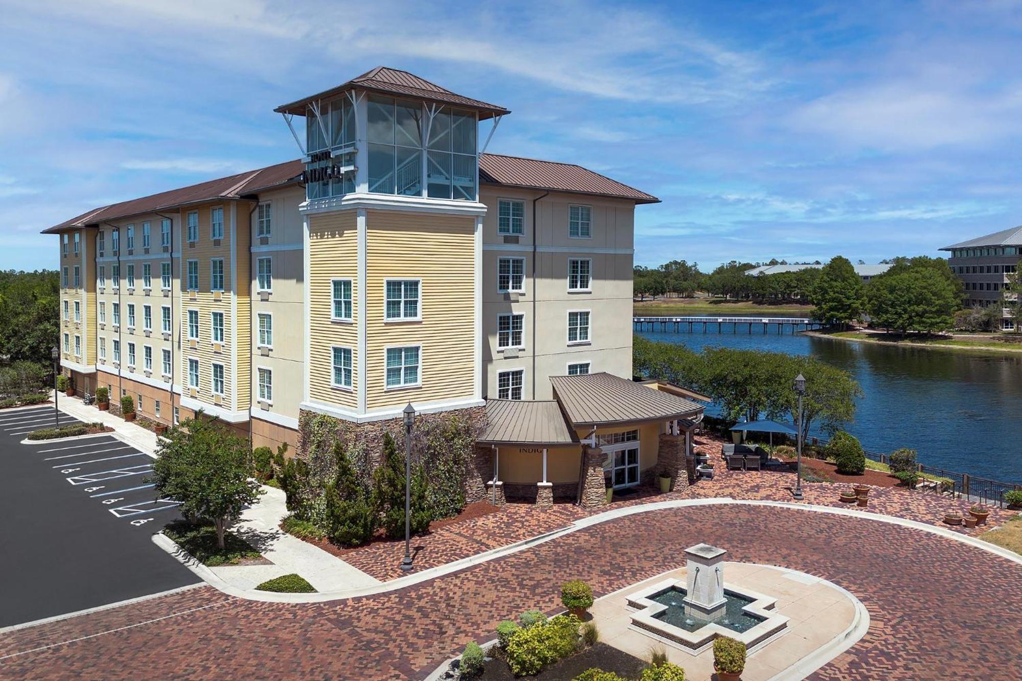 Hotel Indigo Jacksonville-Deerwood Park, an IHG Hotel Buitenkant foto
