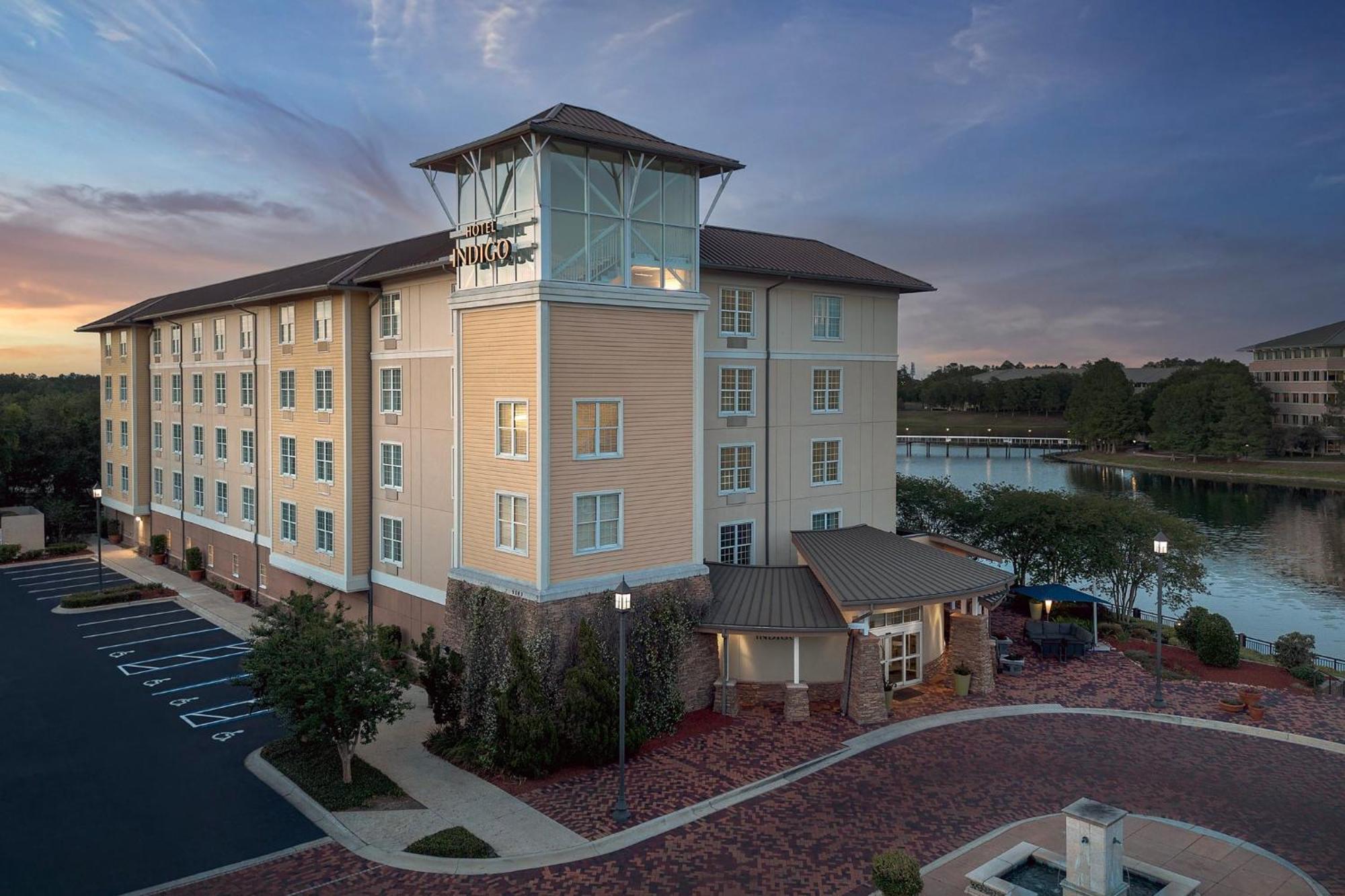 Hotel Indigo Jacksonville-Deerwood Park, an IHG Hotel Buitenkant foto